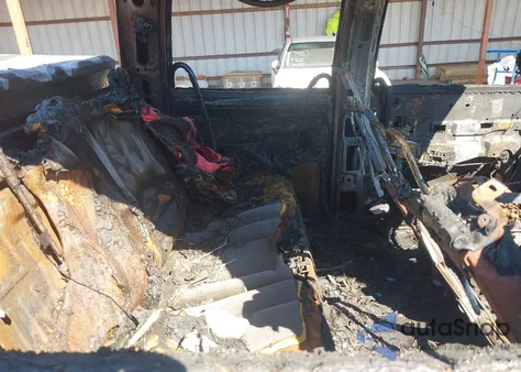 2004 GMC Sierra 1500 Sle z USA, uszkodzony, nr VIN 2GTEK13T841400376